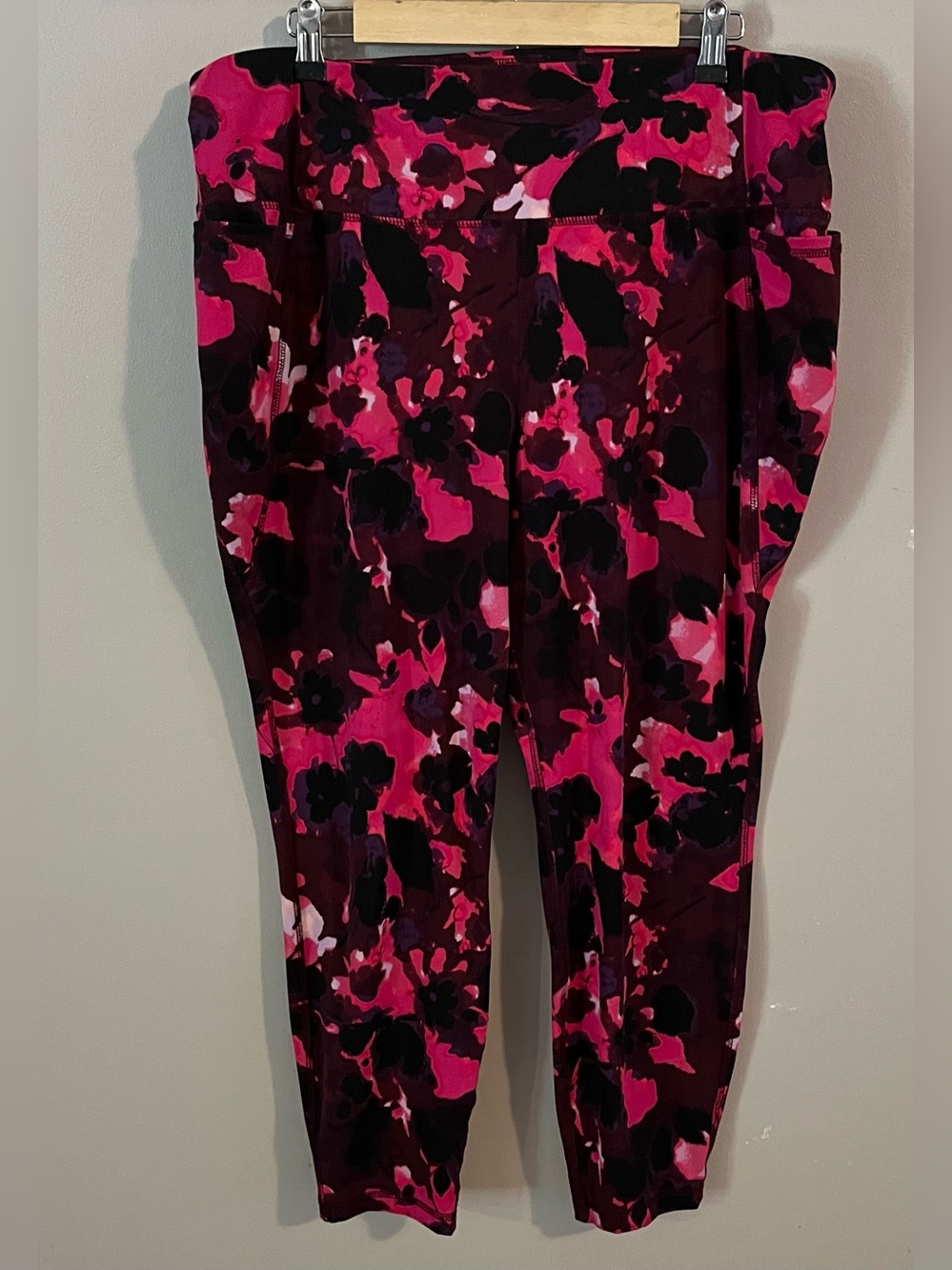 $6❤️Bundled Livi Athletic Leggings